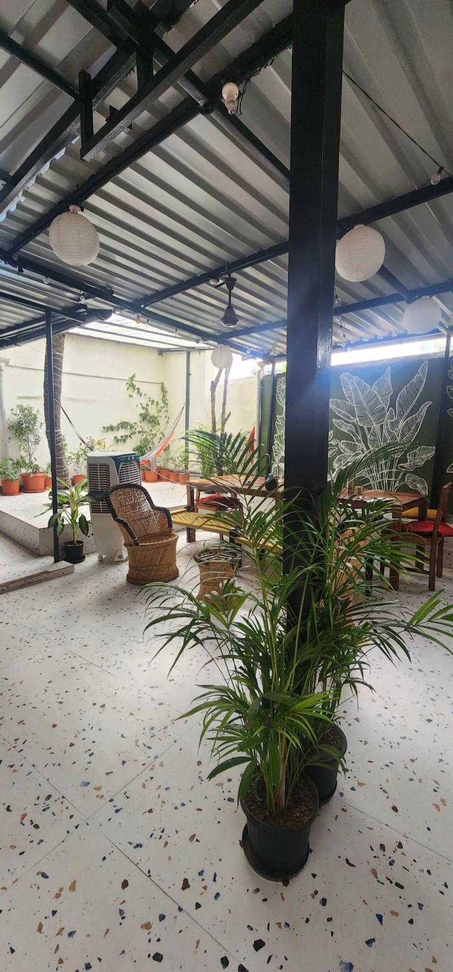 Hammock Hostels - Bandra Bombaj Zewnętrze zdjęcie
