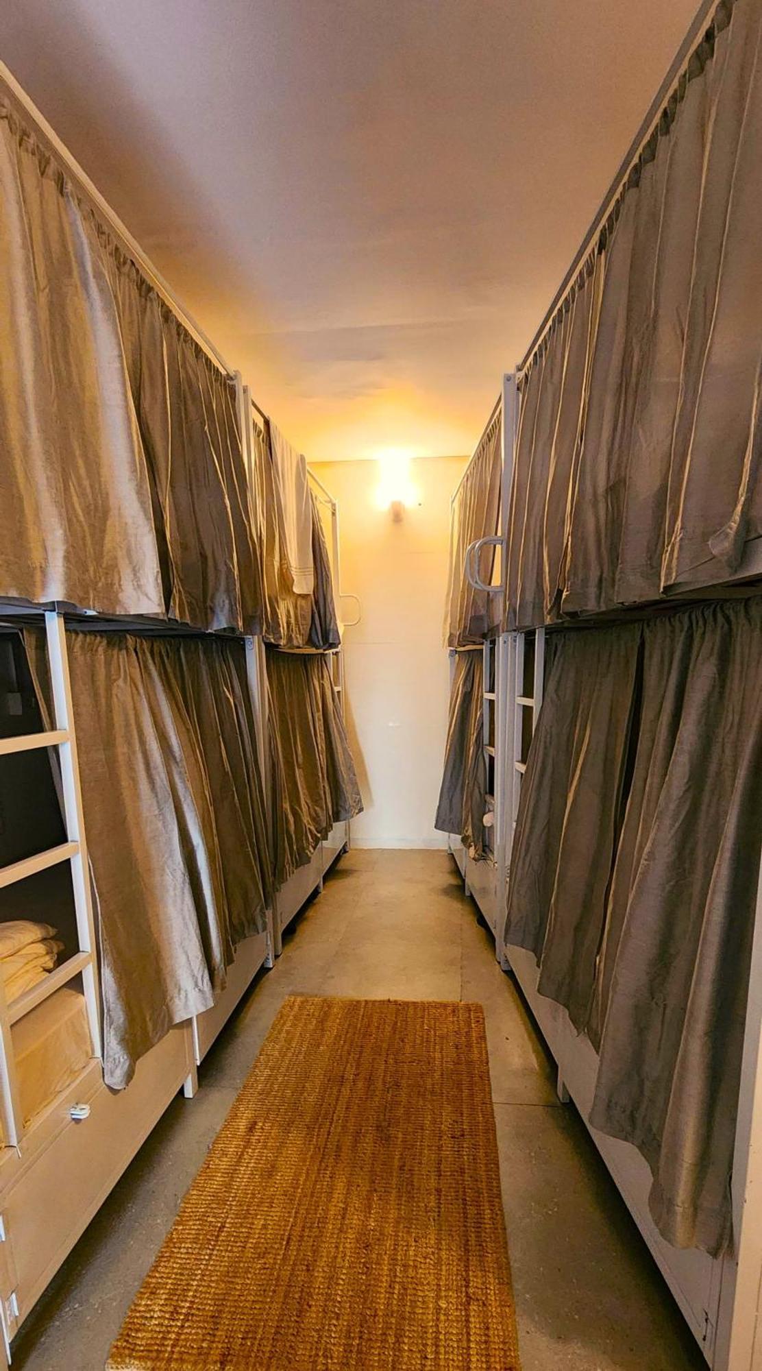 Hammock Hostels - Bandra Bombaj Zewnętrze zdjęcie